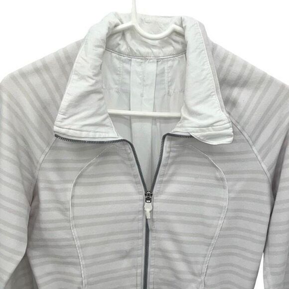 Lululemon Womens Twin Stripe Nimbus Full Zip Blissed Out Jacket White Gray Small - Picture 2 of 8